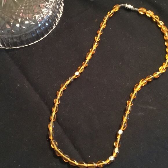 Yellow Bead Necklace 19” - Picture 2 of 3